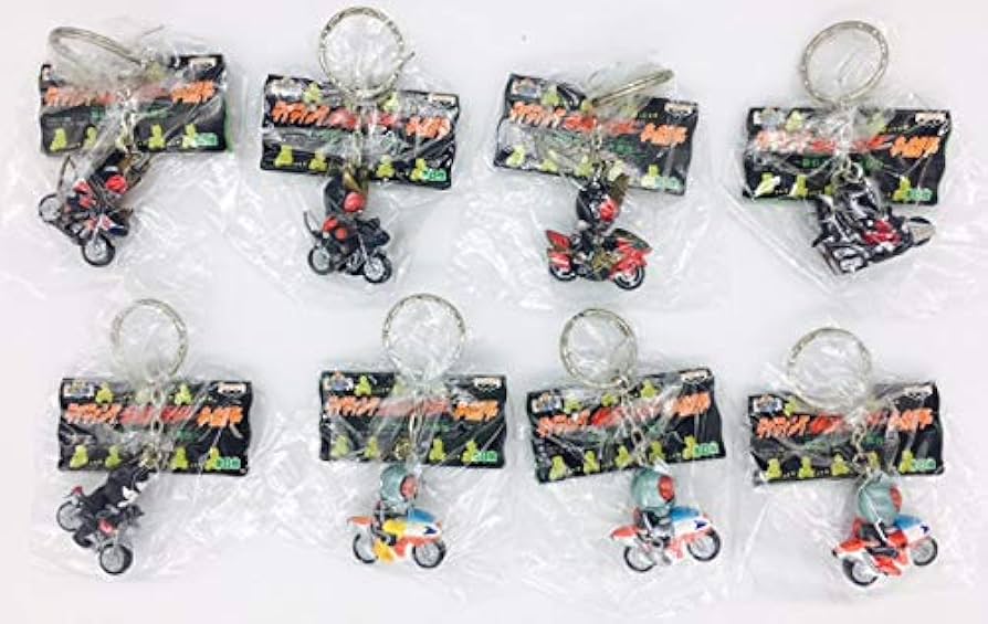 Amazon.co.jp: ライディング 仮面ライダー キーホルダー 新旧ライダー