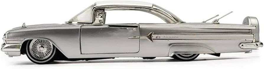 Amazon.co.jp: スケールモデル車両 1:24 シボレーインパラ 1960