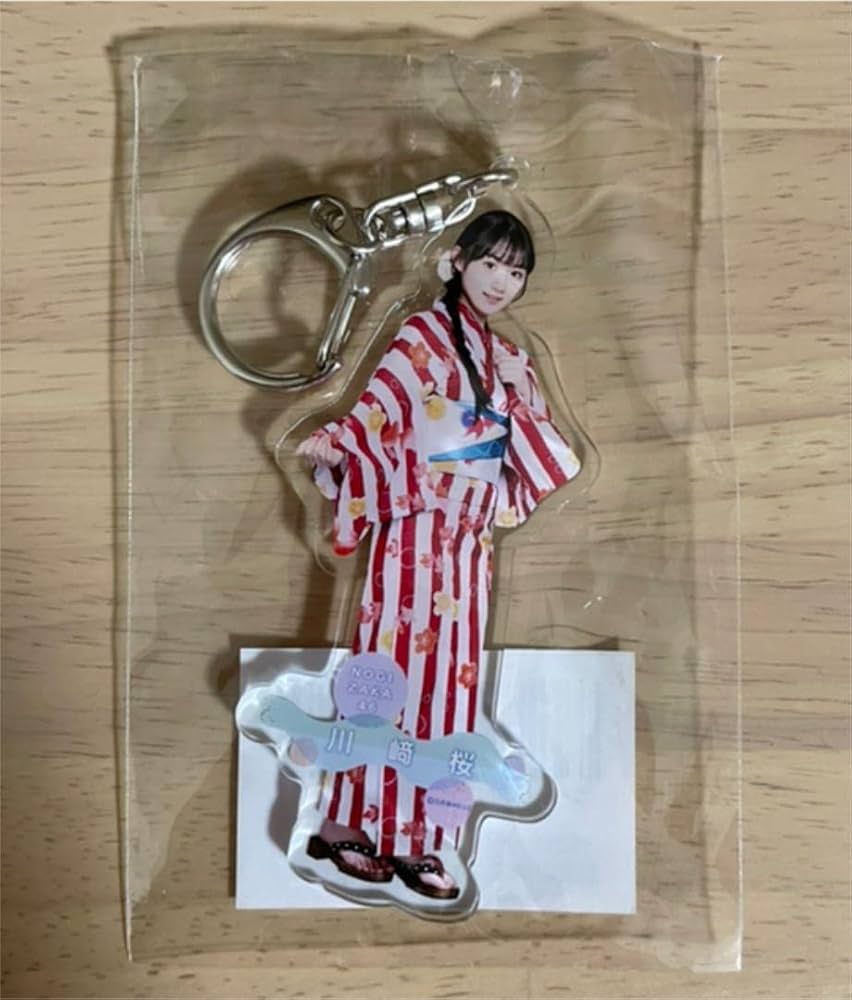 Amazon.co.jp: 乃木坂46 川﨑桜 全身アクリルキーホルダー 真夏の全国