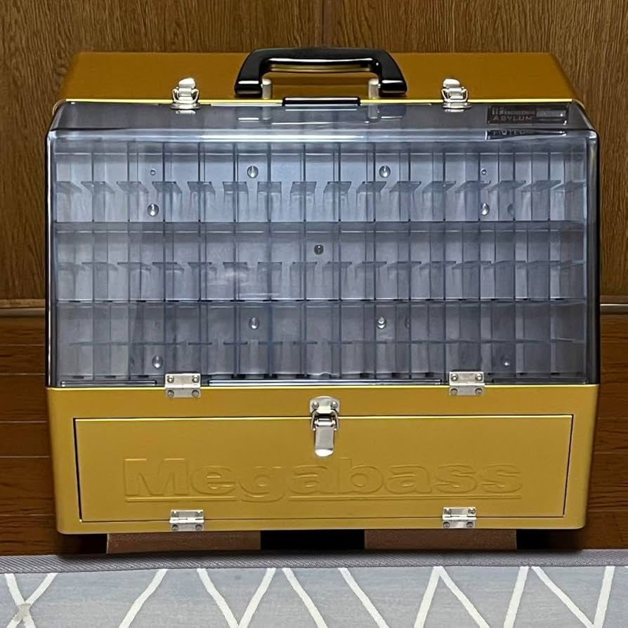 Amazon.co.jp: メガバスアサイラムASYLUMゴールドタックルボックス