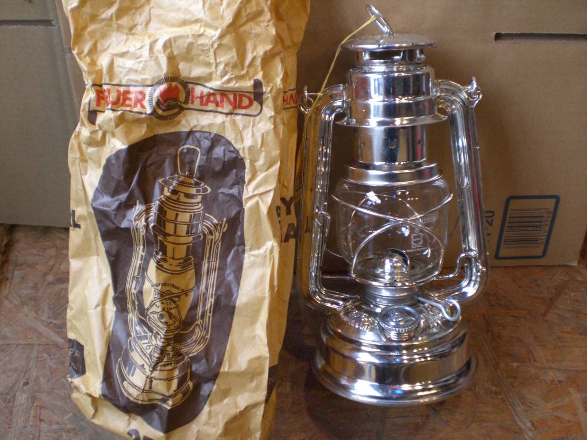 Amazon.co.jp: 廃盤 錫メッキ FEUER HAND 灯油ランタン 276 BABY