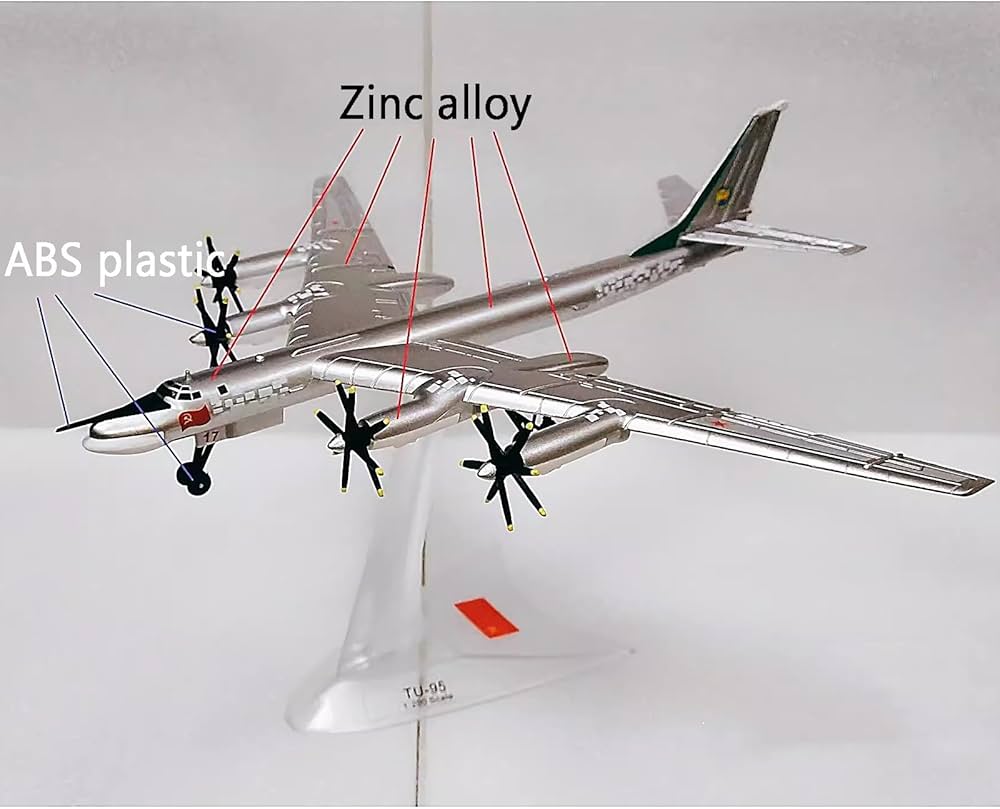Amazon.co.jp: 1:200 ロシア TU95 戦略爆撃機 合金モデル ベア 航空機