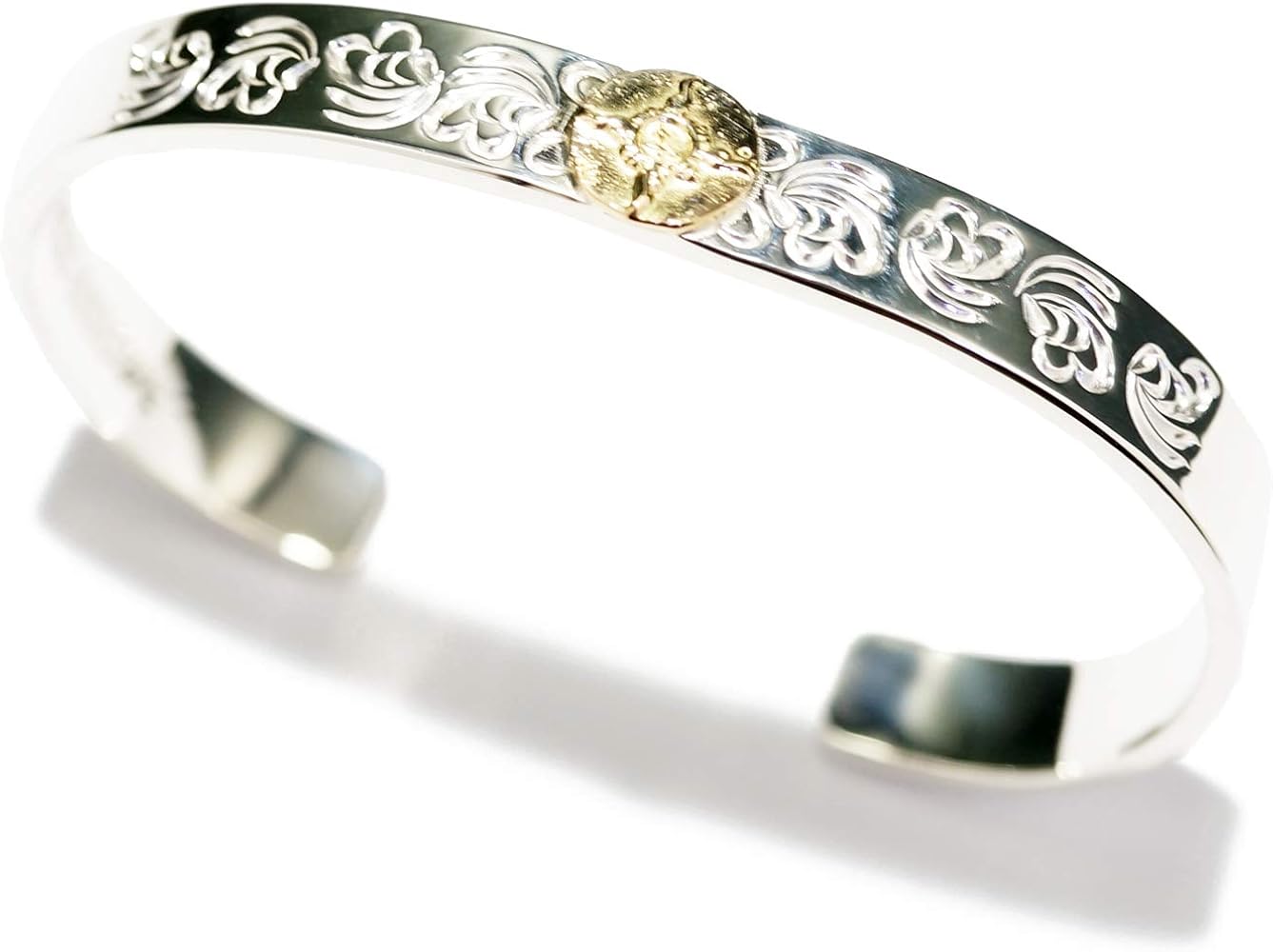 Amazon | [ファーストアローズ] K18付き唐草彫り バングル FIRST