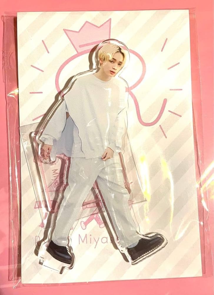 Amazon.co.jp: 宮世琉弥 アクスタ FC限定 アクリルスタンド : おもちゃ