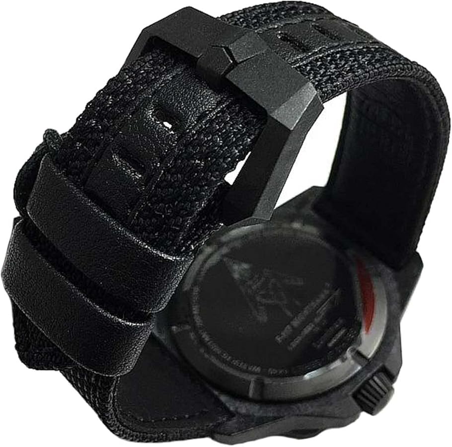 Amazon.co.jp: Luminox F-117 ナイトホークウォッチ - 6441, ブラック