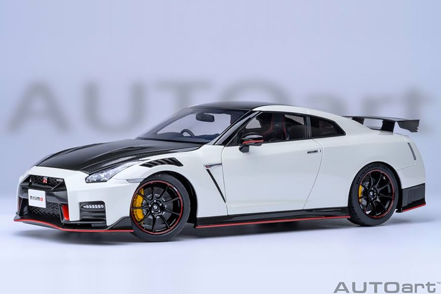 Amazon | オートアート (AUTOart) 1/18 日産 GT-R (R35) ニスモ