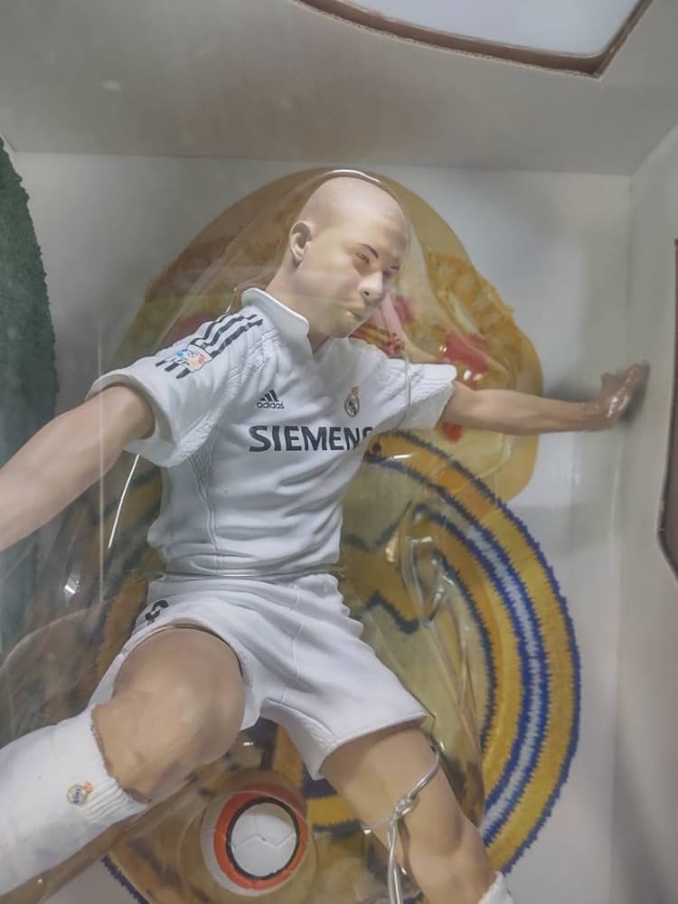 Amazon.co.jp: Cristiano Ronaldo 9 12 Inch Figure, 11.8 inches (30