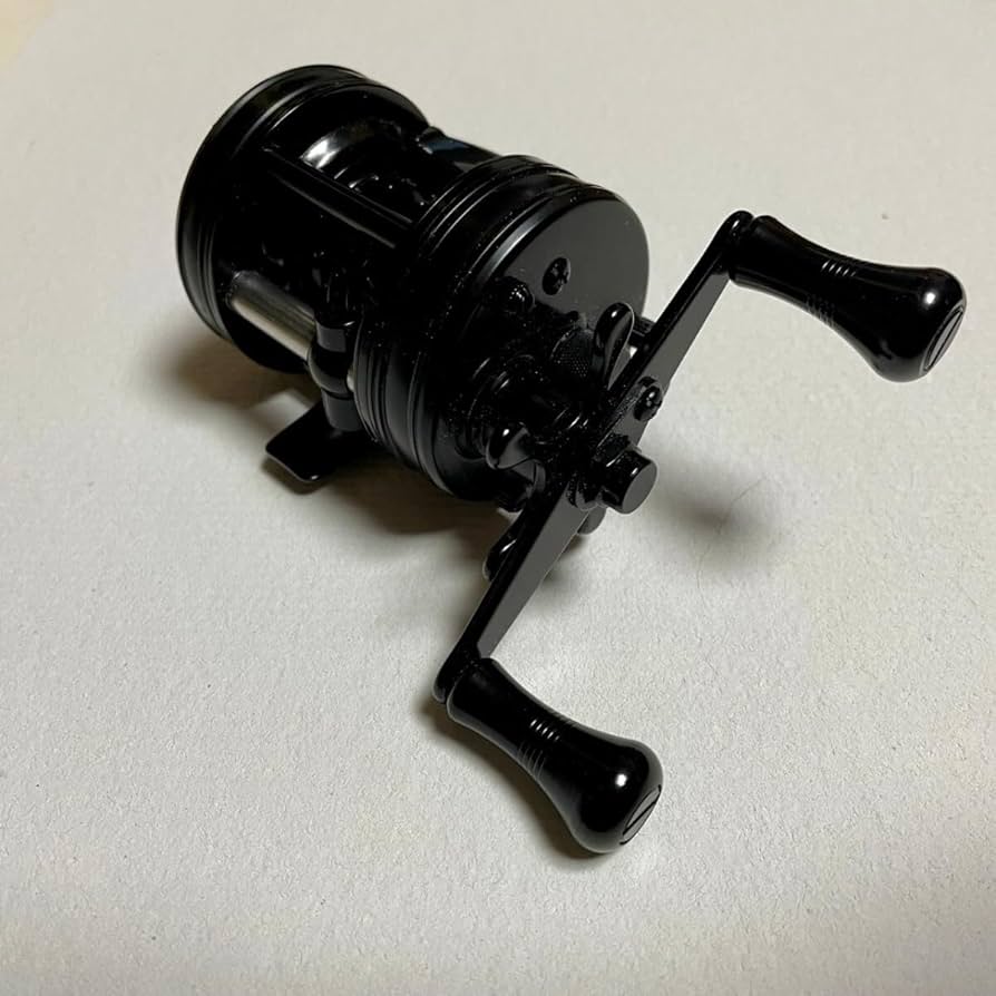 Amazon.co.jp: Aioushi BH300 中国製 丸型ベイトリール 左 黒