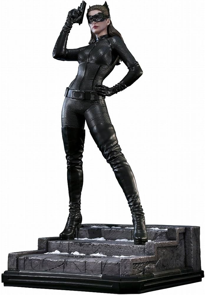 Amazon.co.jp: バットマン ダークナイト・ライジング セリーナ・カイル