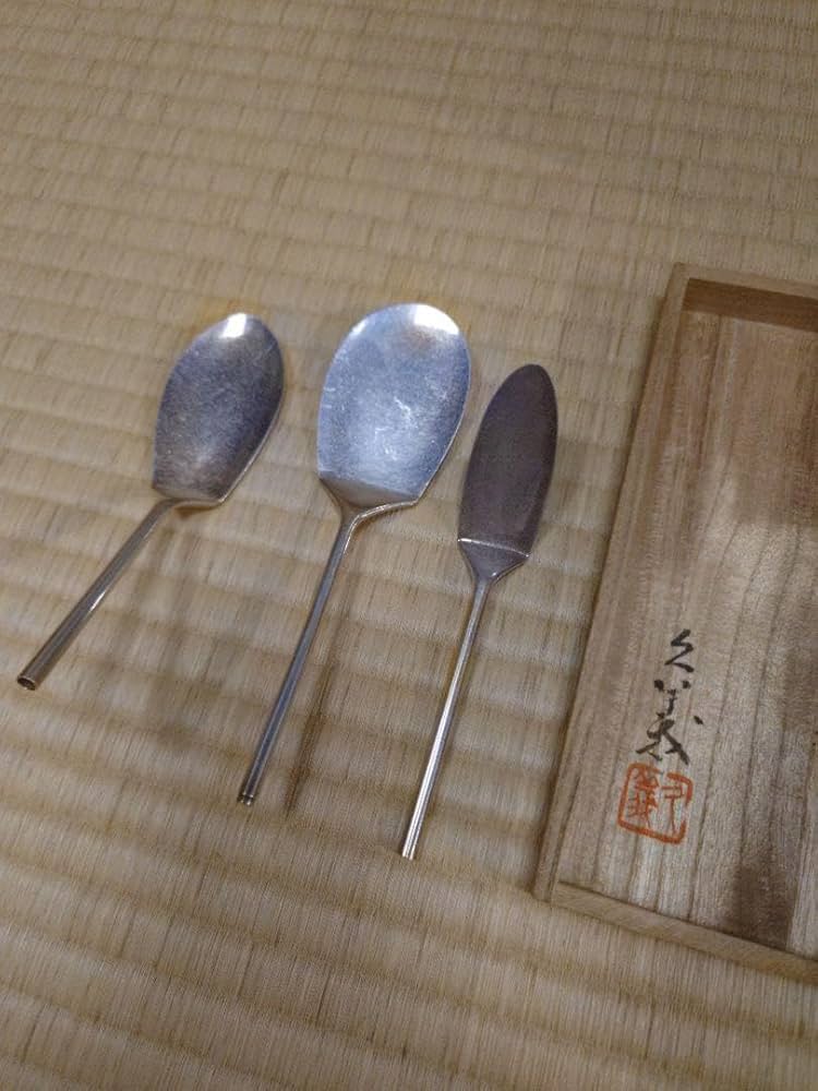 Amazon.co.jp: 牧田久義 南鐐灰匙 3点セット 茶道具 茶道 銀製品 灰匙
