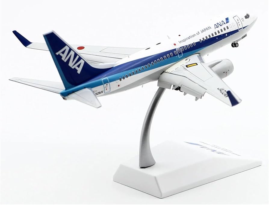 Amazon | 飛行機 模型 完成品 1:200 ANA StarAlliance ボーイング B737
