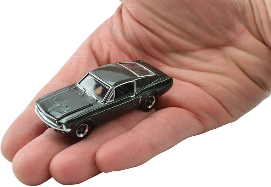 Amazon | Greenlight x Premium Hobbies Highland Green 1968 Ford