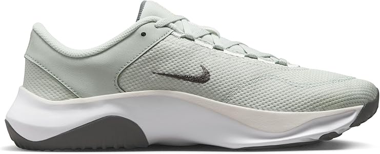 Amazon.com | Nike Legend Essential 3 Next Nature Men's Workout