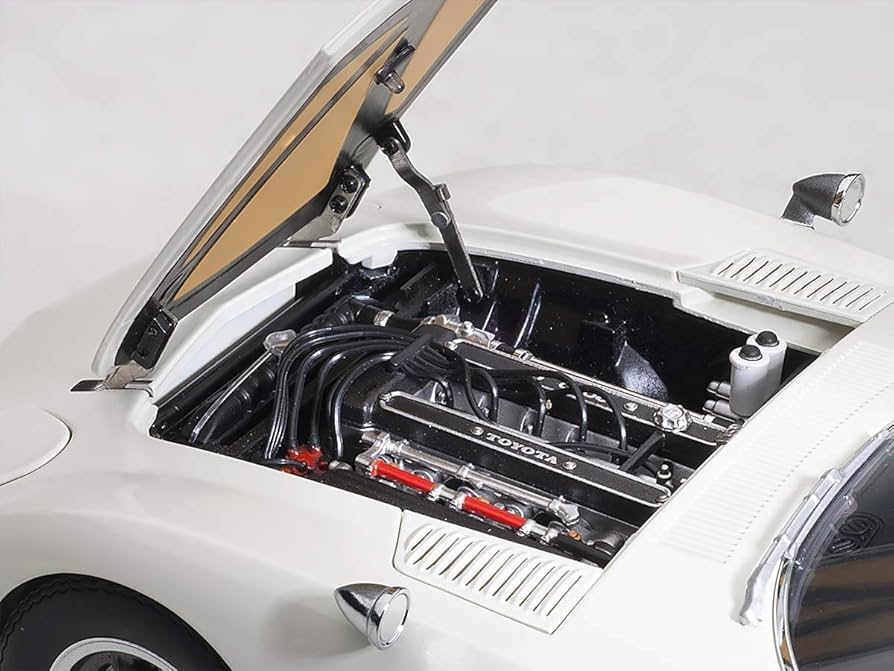 Amazon | Autoart 78753 トヨタ 2000GT クーペ ホワイト 1/18モデル