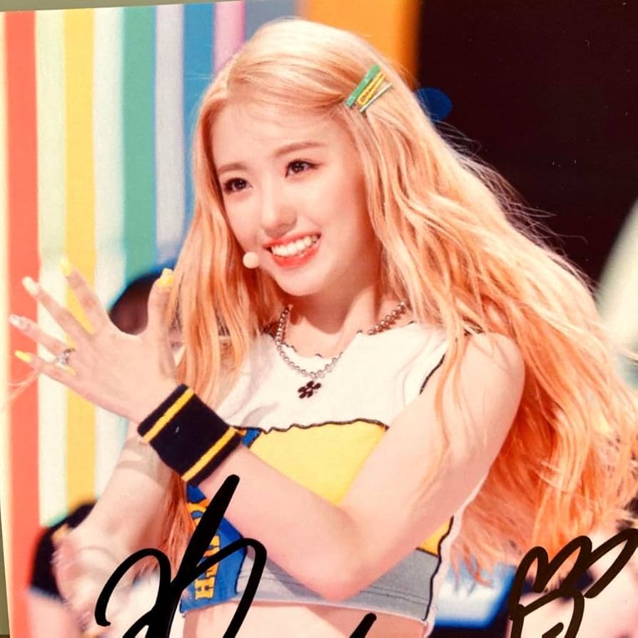 Amazon.co.jp: カンイェソ直筆サイン入り2Lサイズ写真…Kang Ye-seo