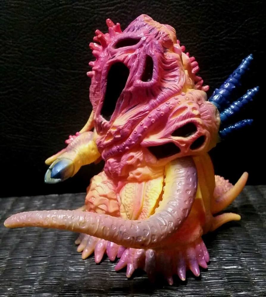 Amazon.co.jp: ☆ クトゥーラ 2005年 円谷プロ ソフビ (怪獣 マン