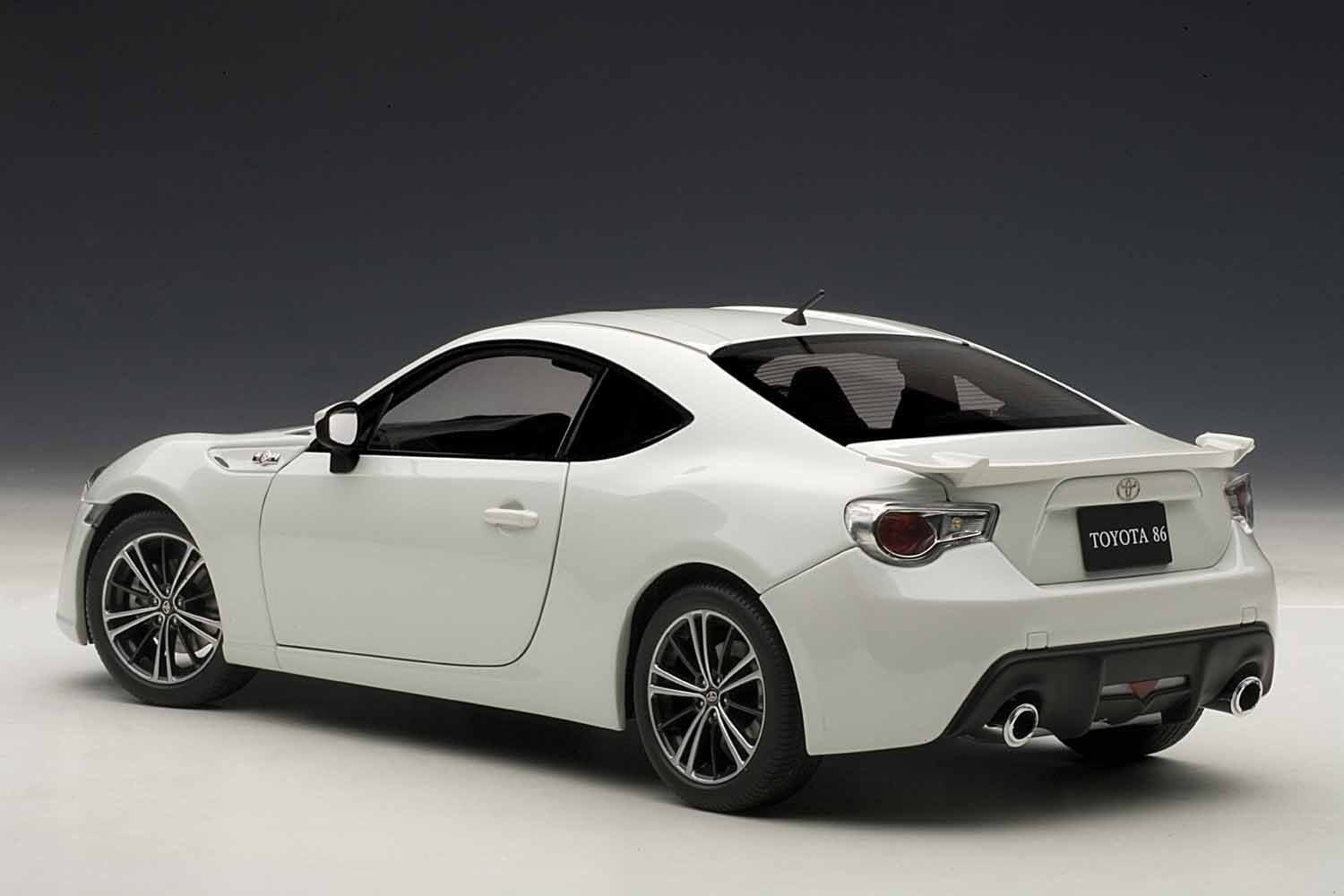 Amazon | AUTOart 1/18 トヨタ 86 GTリミテッド (日本仕様/右H