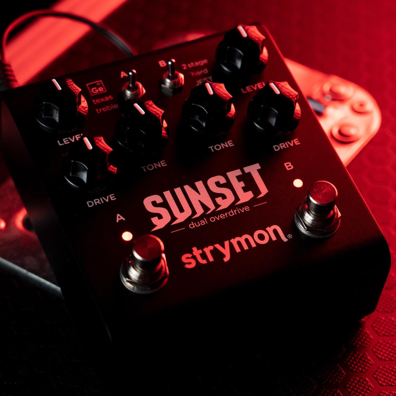 Amazon | Strymon/SUNSET Midnight Edition オーバードライブ