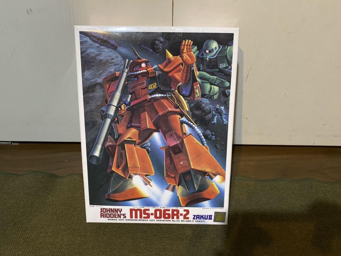 Amazon | 1/144 MSV ザクⅡ 06R-2 ジョニー ライデン少佐機 プラモデル