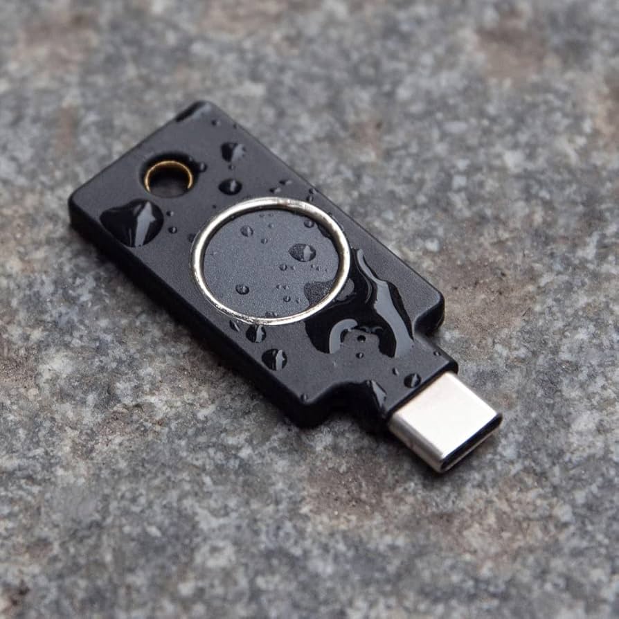 Amazon.co.jp: Yubico YubiKey Bio C Fido Edition 指紋認証 - FIDO