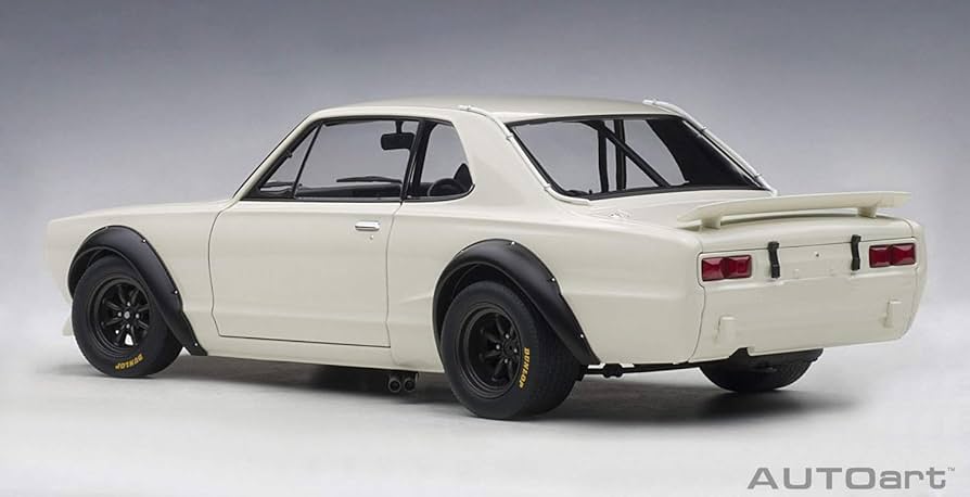 Amazon.com: AUTOart 1972 Nissan Skyline GT-R (KPGC-10) Racing
