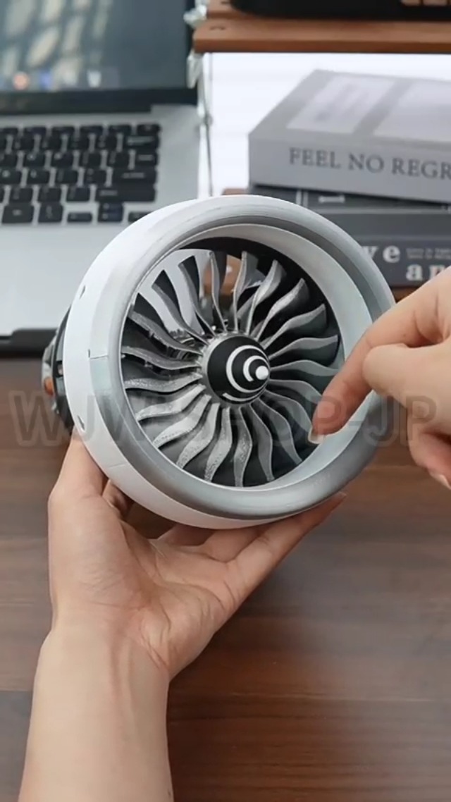 Amazon | エアバスA380 航空機 TR900 ターボファンエンジンモデル