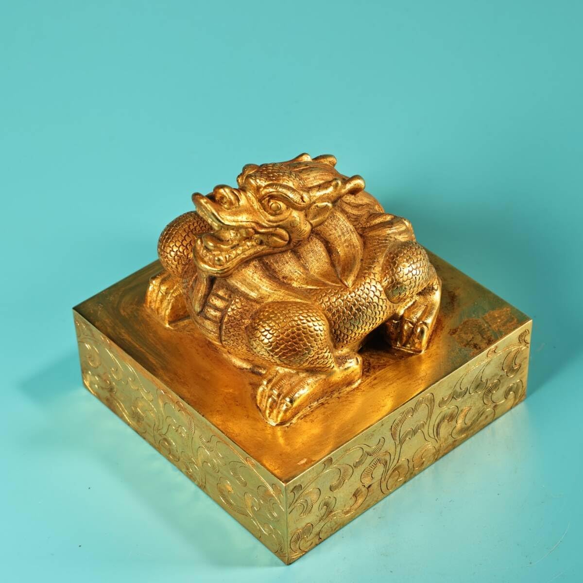 中国古美術・旧蔵鍛金鎏金の馬印鑑・純銅细密彫・高浮彫・置物・書道具