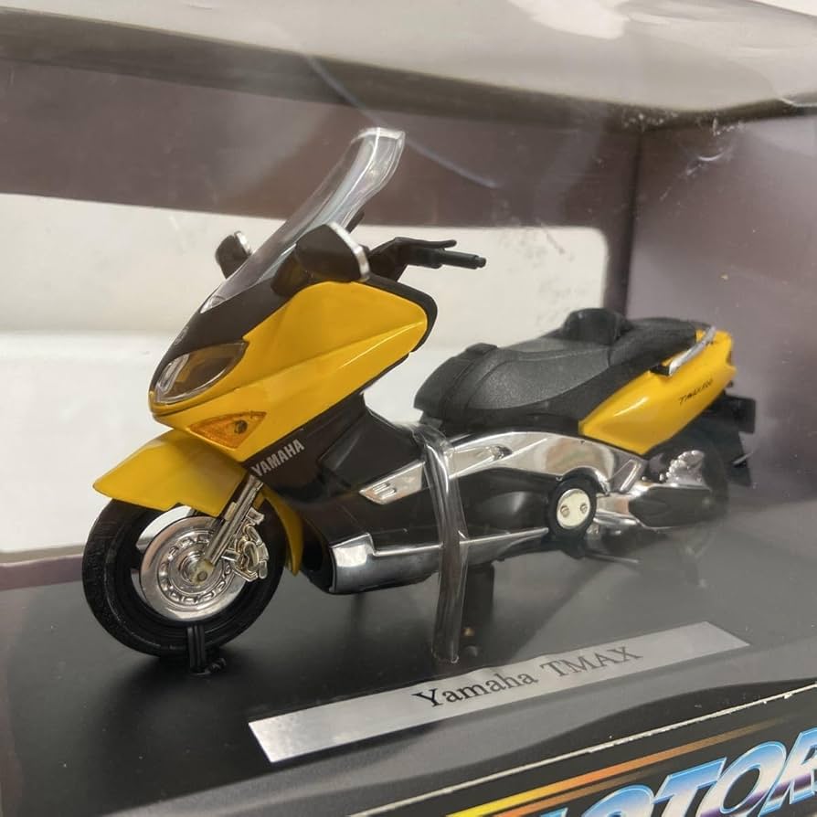 Amazon | アオシマ 1/18 TMAX T-MAX イエロー 完成品 ビッグスクーター
