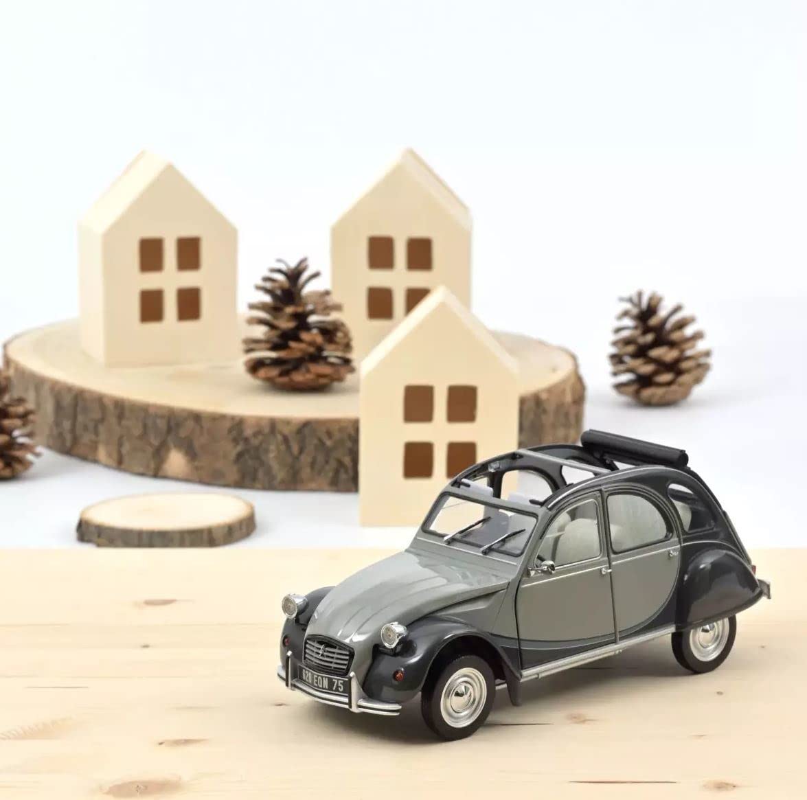 Amazon | ノレブ 1/18 シトロエン 2CV チャールストン 1983 グレー