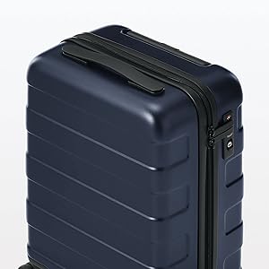 Amazon | 無印良品 キャリーケース(20L) バーを自由に調節できる