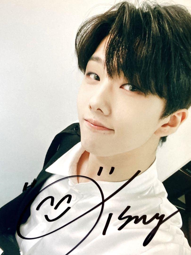 Amazon.co.jp: チソン直筆サイン入り2Lサイズ写真…NCT…Jisung …3