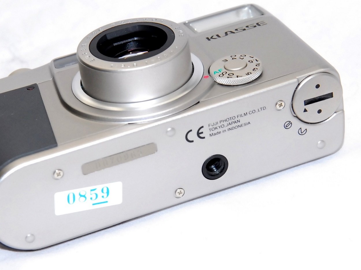 Amazon.co.jp: Fujifilm KLASSE Classe Silver : Electronics