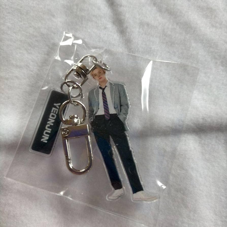 Amazon.co.jp: TXT ヨンジュン 4OIN フォーウル アクリルキーホルダー