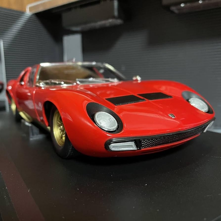 Amazon.co.jp: 品 京商 1/18 ランボルギーニ ミウラ P400 SV レッド