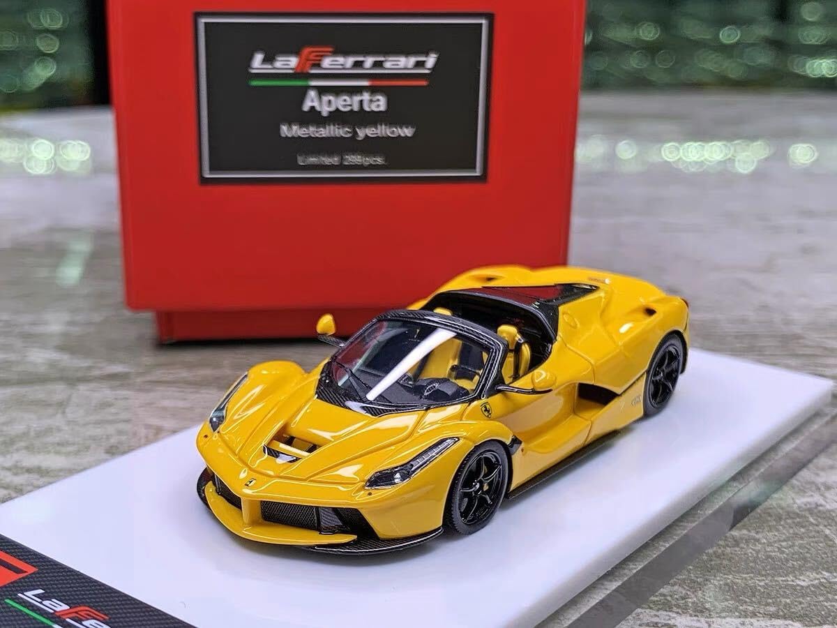 Amazon | 1/64 DMH ラフェラーリ Laferrari aperta 黄色 | ミニカー