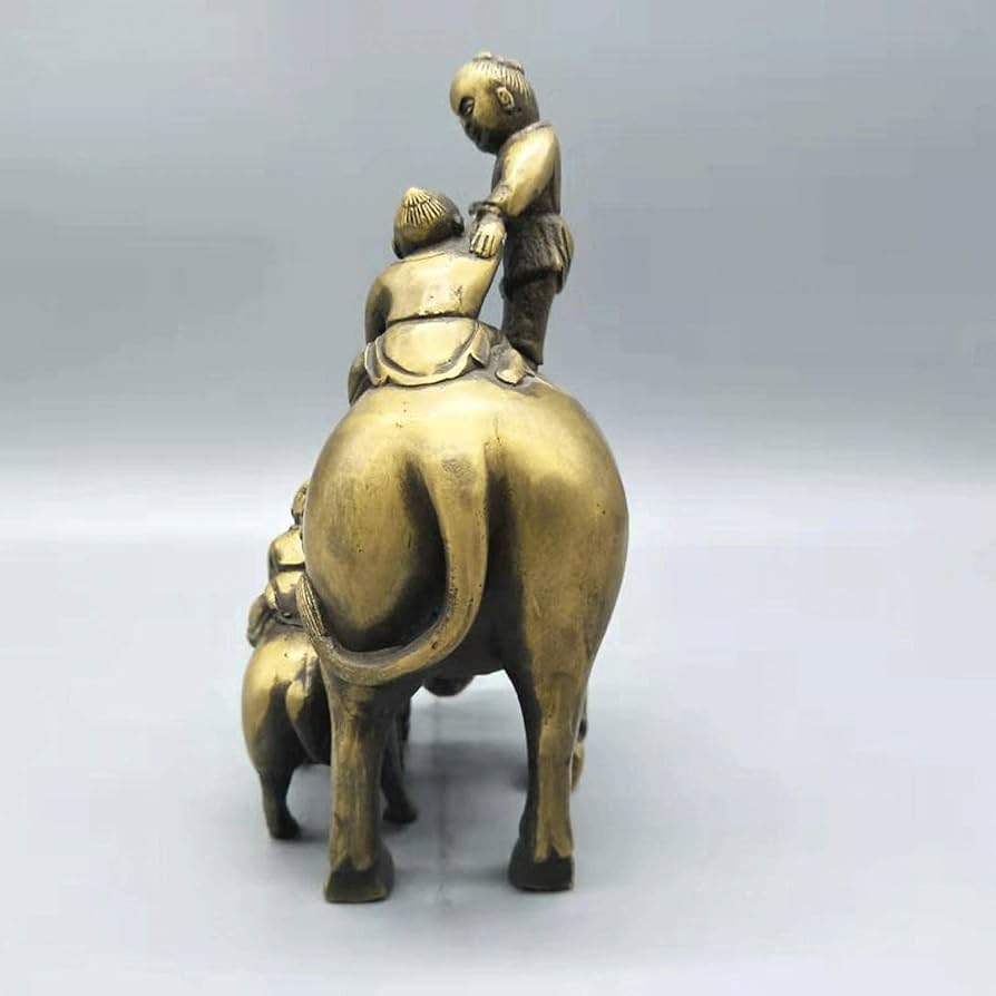 Amazon.co.jp: 家畜の装飾や牛の背中に乗る幼児のための銅像の置物、牛