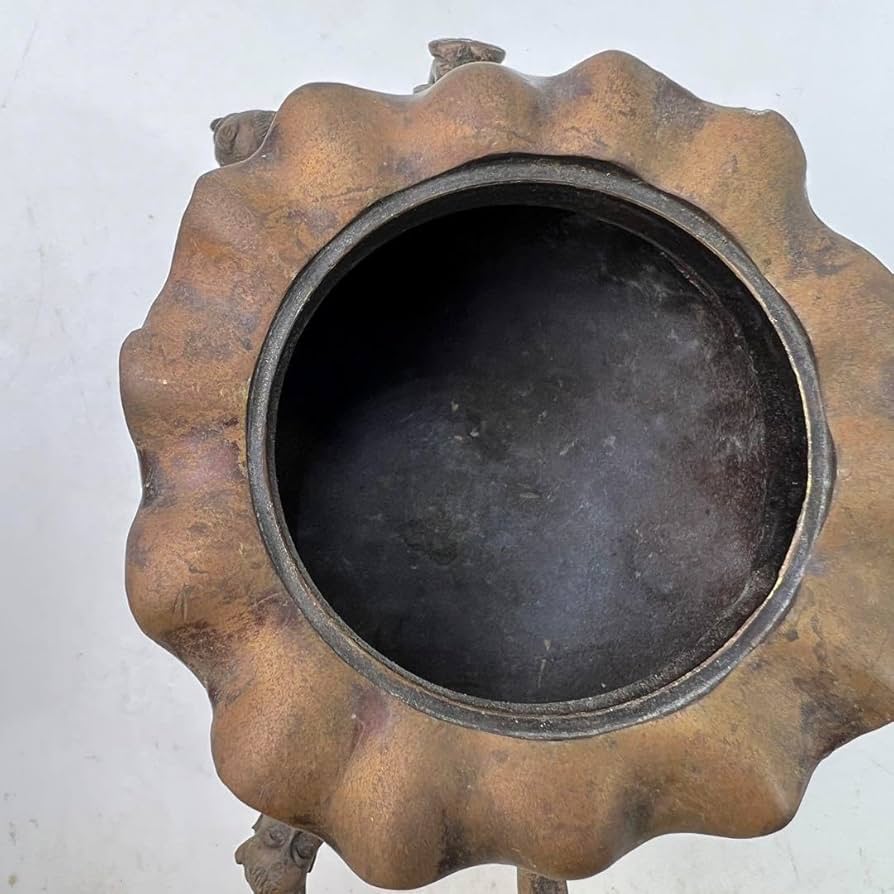 Amazon｜中国 大明宣徳年製 香炉 香道具 銅 1.7kg 置物 工芸 骨董