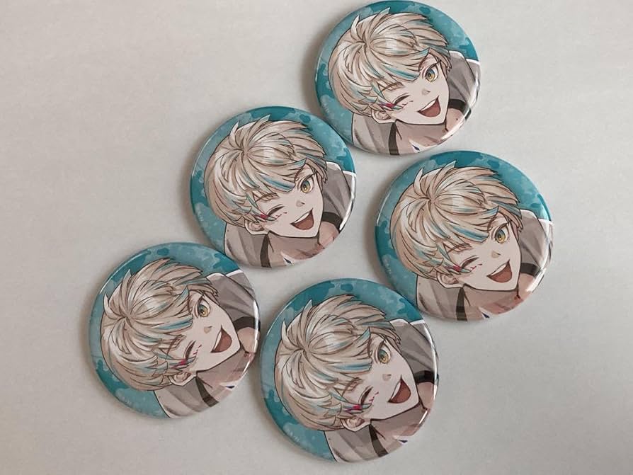 Amazon.co.jp: 緋八マナ 1stAnniversary缶バッジ : おもちゃ