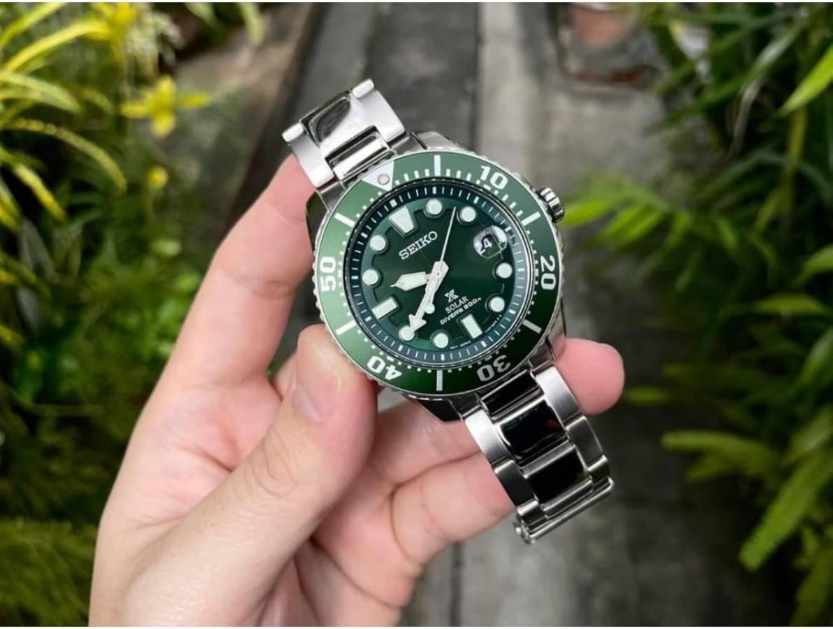 Amazon.co.jp: Seiko Prospex Solar Divers 200m Mens Green Sport