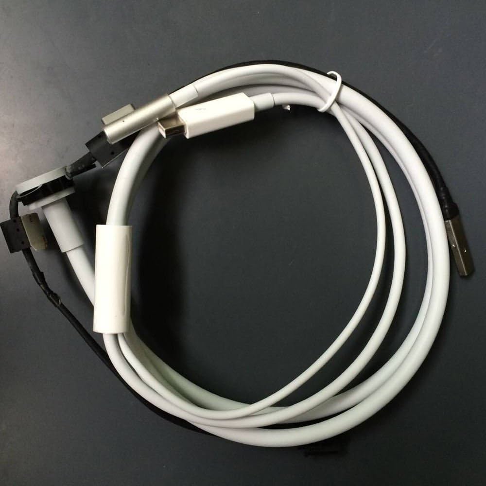 Amazon.co.jp: 純正Thunderbolt Displayケーブルfor Apple 27 inch