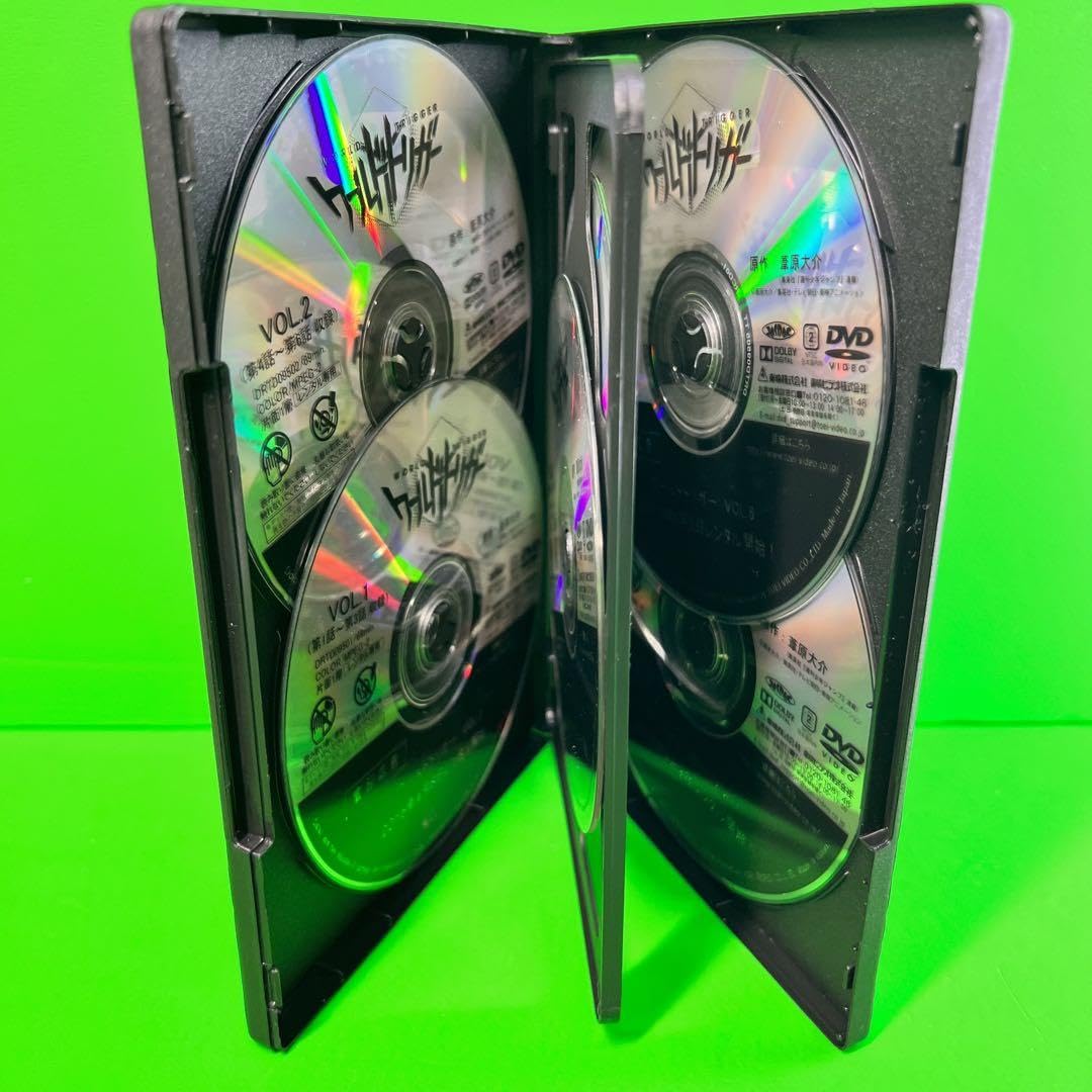 Amazon.co.jp: ケース付 ワールドトリガー DVD 1期?3期 全28巻 全巻