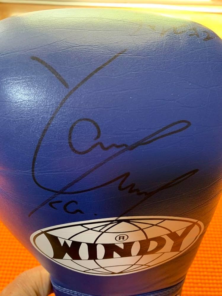 Amazon.co.jp: WBC世界バンダム級チャンピオン 山中慎介 直筆サイン