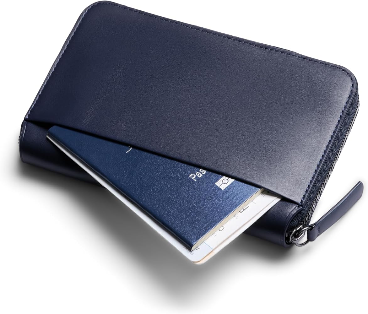 Amazon | [Bellroy] Travel Folio – Second Edition - Navy | Bellroy