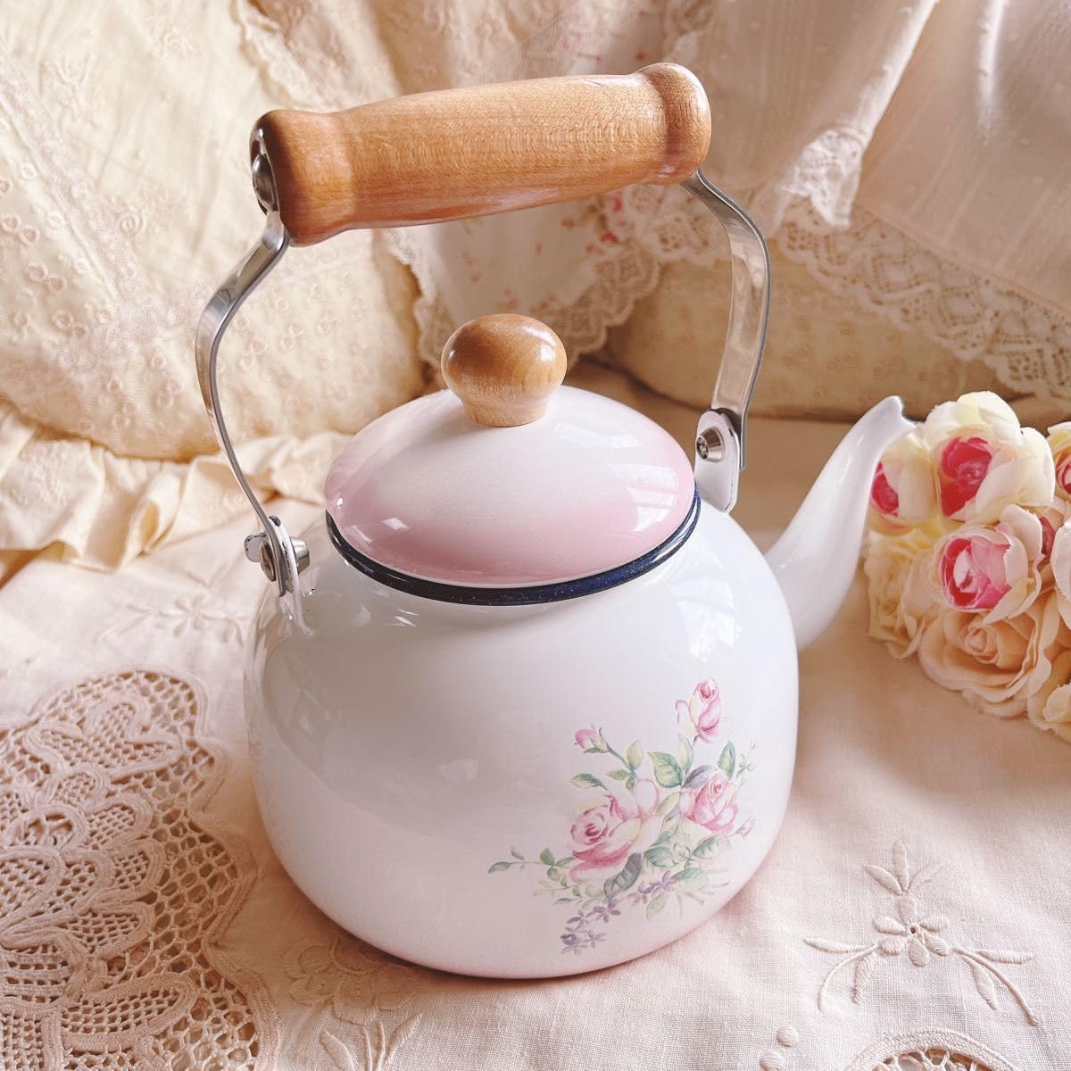 Amazon.co.jp: イマンビビアン ホーローケトルポット 琺瑯薔薇 マニー