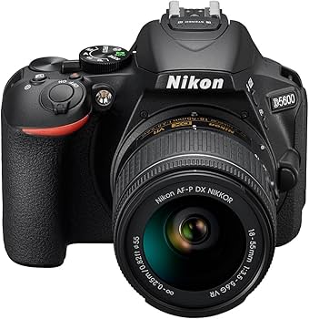 Amazon | Nikon D5600 24.2MP DXフォーマット デジタル一眼レフカメラ