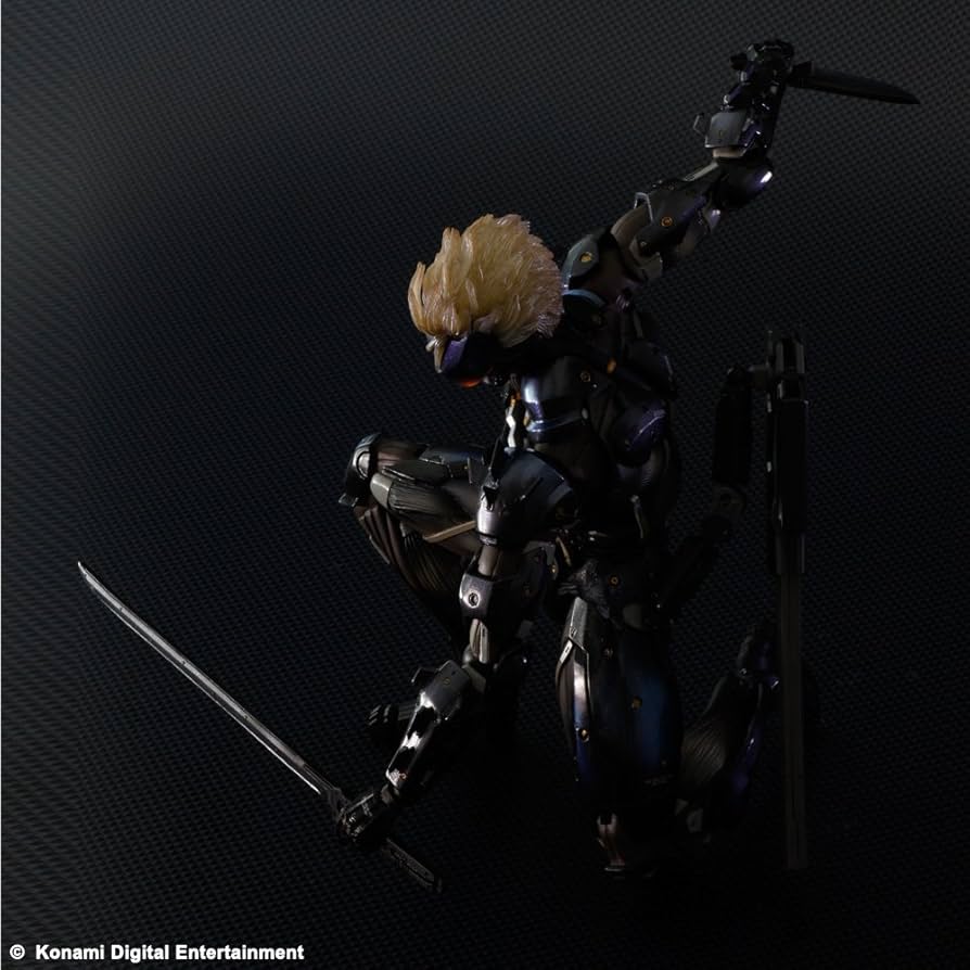 Amazon.co.jp: METAL GEAR RISING REVENGEANCE PLAY ARTS改 雷電(PVC