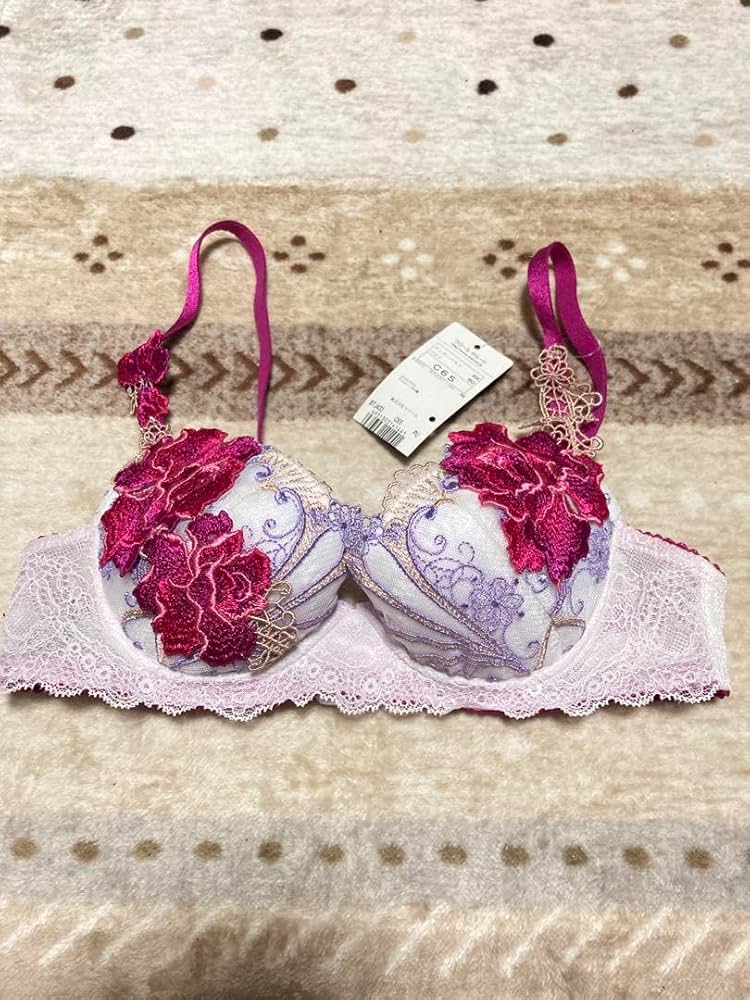 Amazon.co.jp: ワコール サルート 33G カーニバル C65 PU : おもちゃ