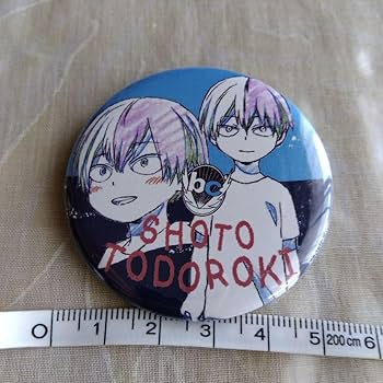 Amazon.co.jp: ヒロアカ 轟くん（幼少期） 缶バッチ : おもちゃ