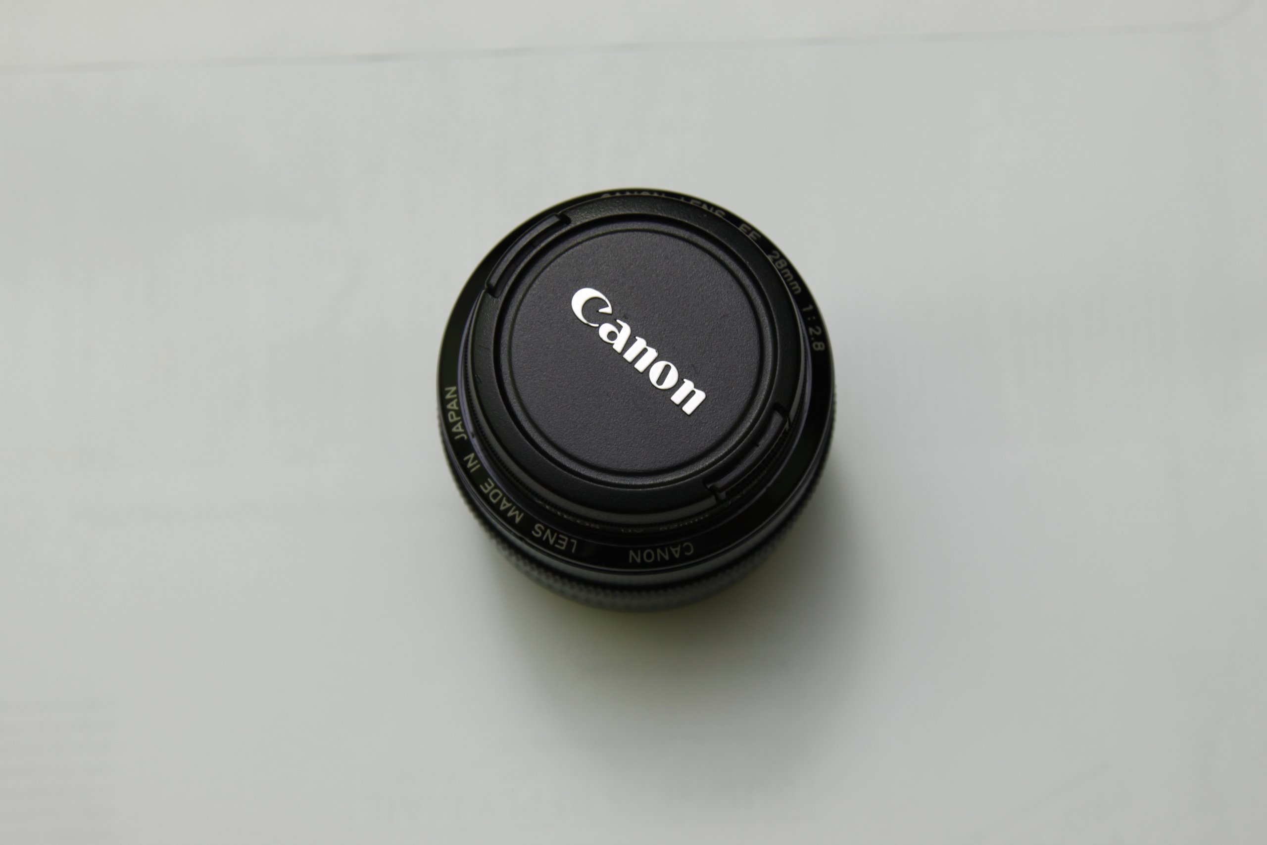 Amazon.com : Canon EF 28mm f/2.8 Lens for Canon SLR Cameras