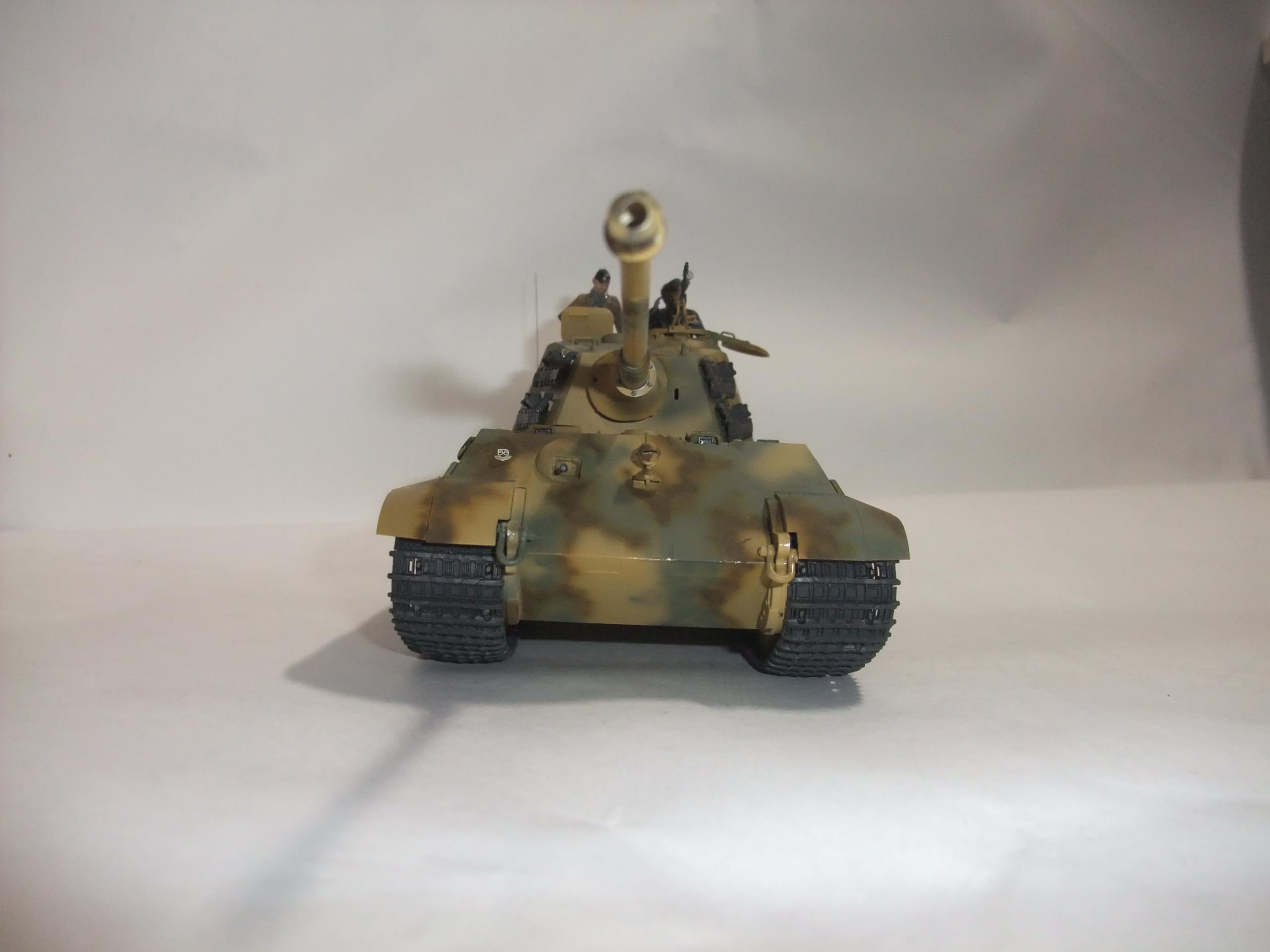 Amazon | 完成品 ドイツ軍キングタイガー戦車【ヘッシェル砲塔型】35